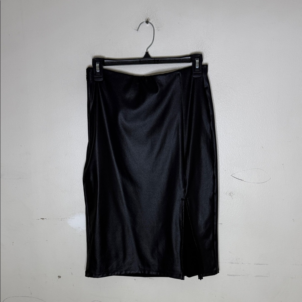 Popilush Elegant Black Faux Leather Textured Women's Skirt w/ Slit Size Medium